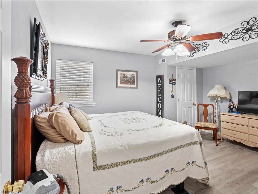 property viewer photo 13