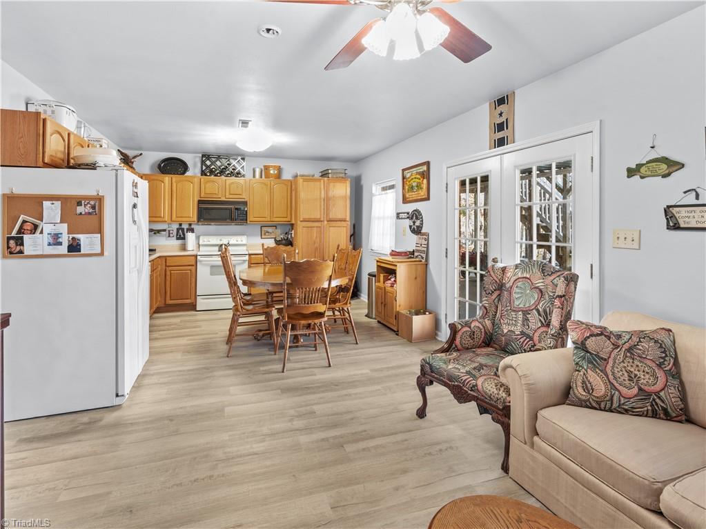 property viewer photo 19