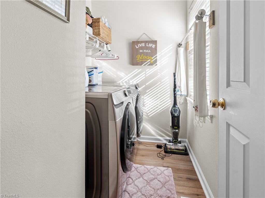 property viewer photo 25