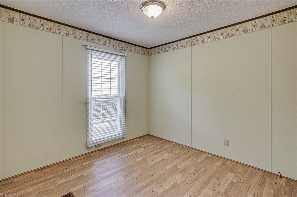 property viewer photo 13