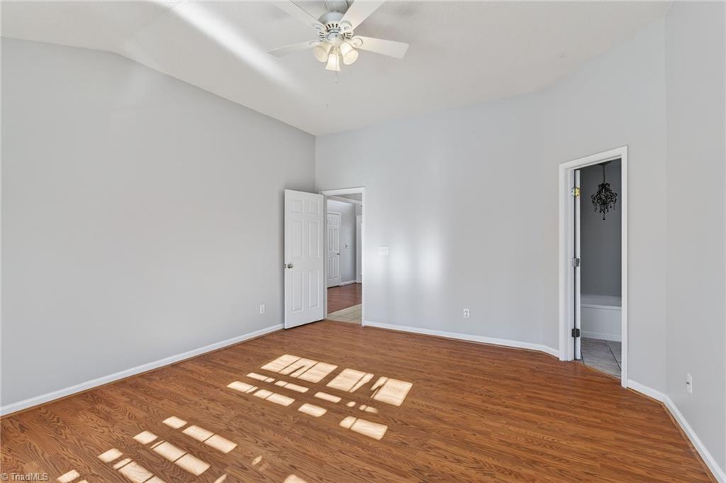 property viewer photo 22