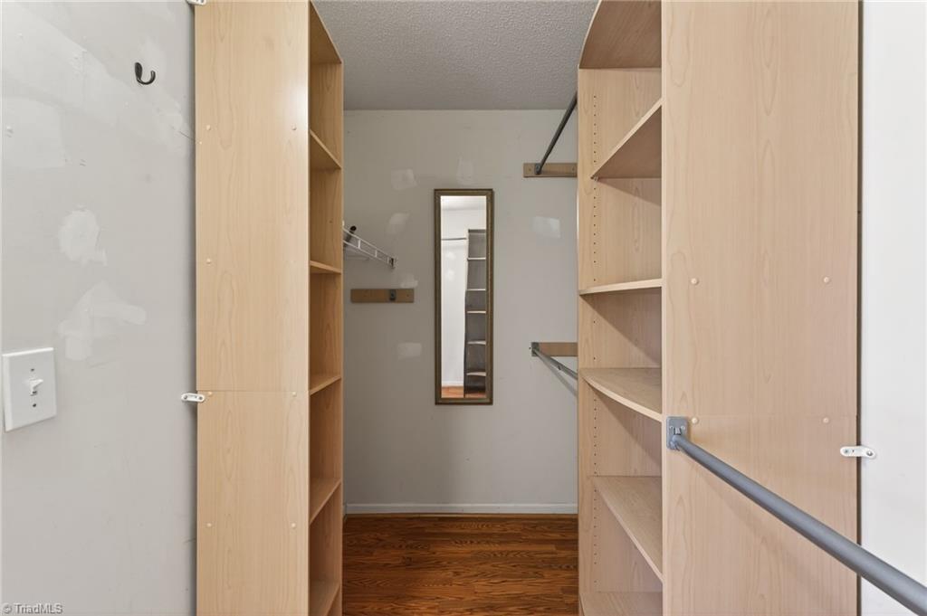 property viewer photo 24