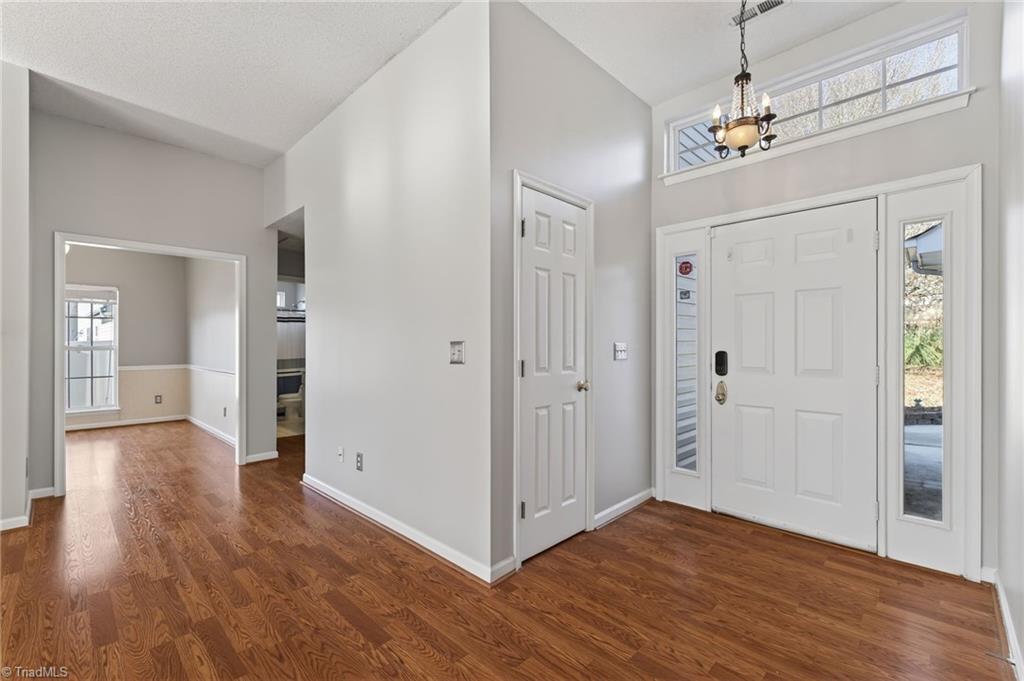 property viewer photo 3