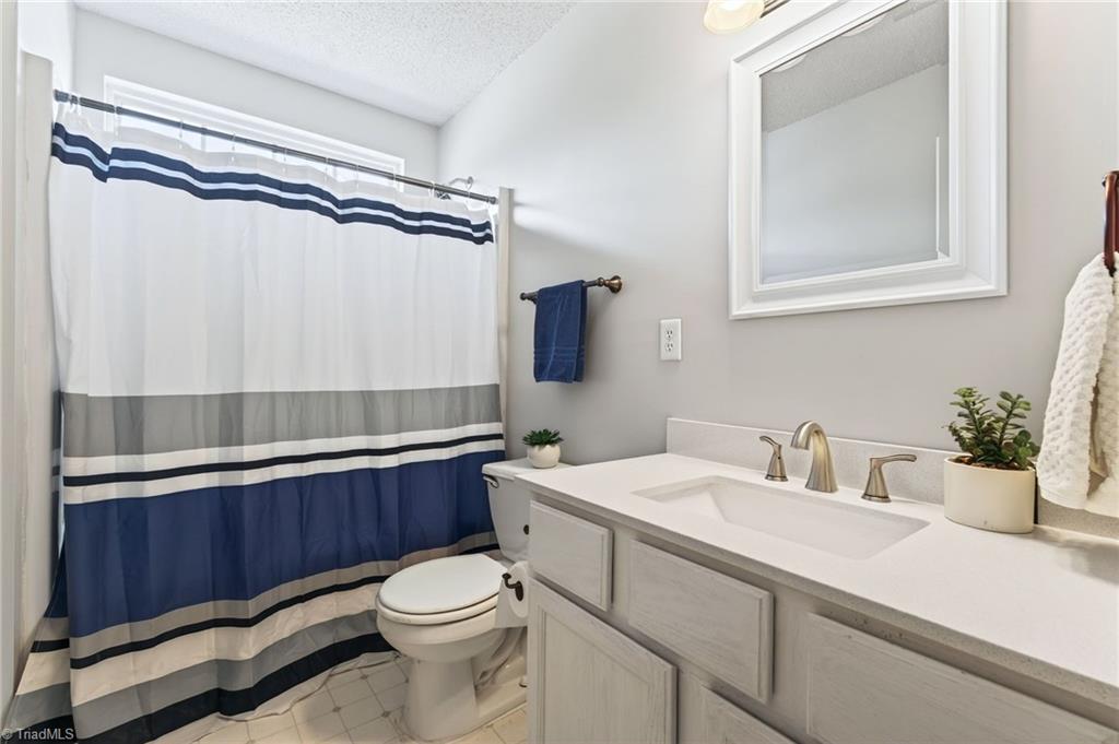 property viewer photo 30