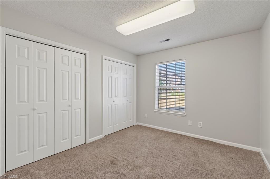 property viewer photo 32