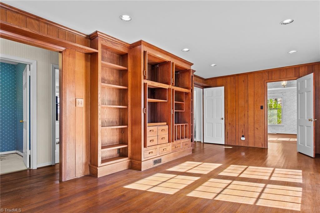 property viewer photo 10