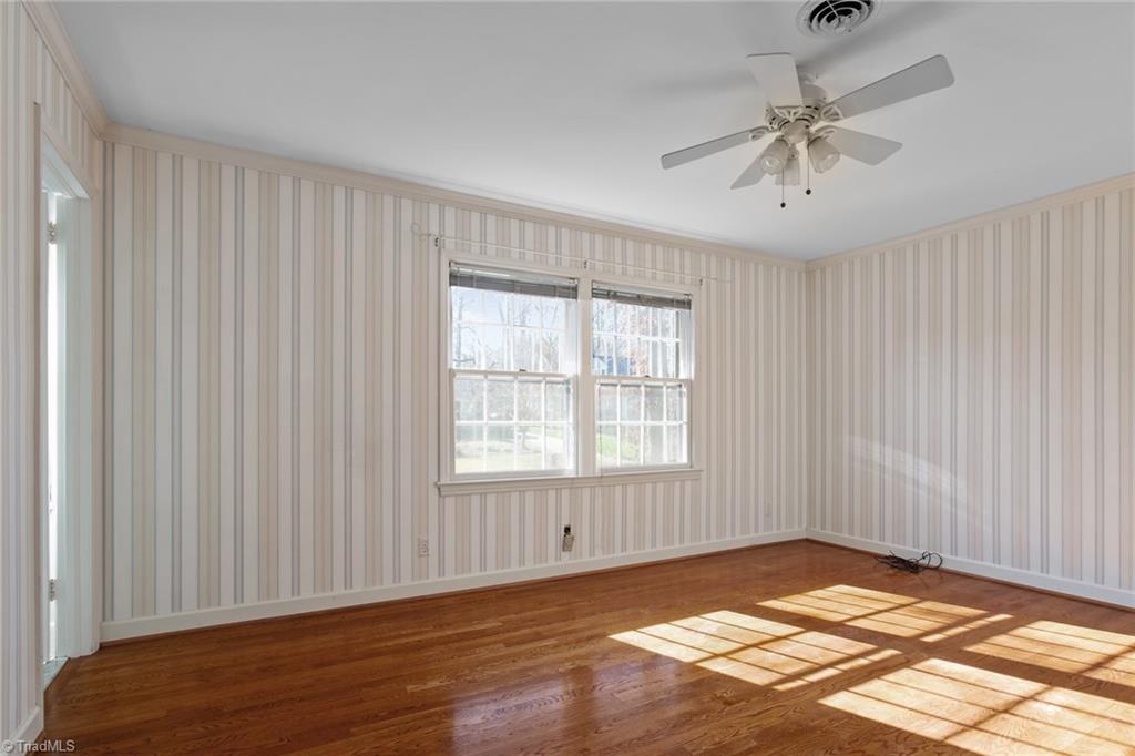 property viewer photo 18