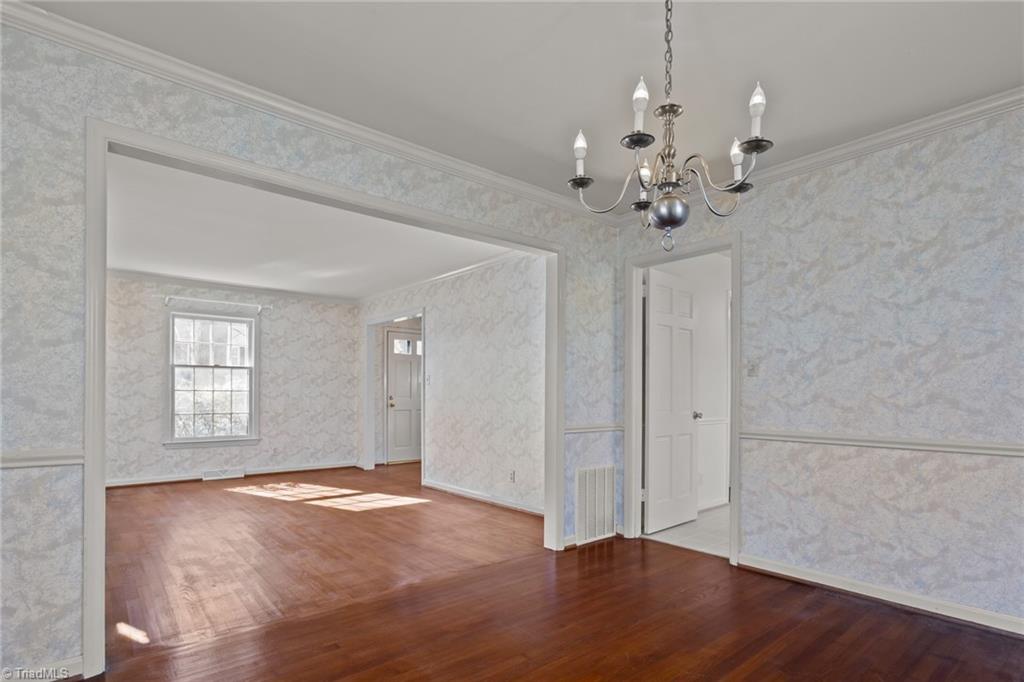 property viewer photo 2