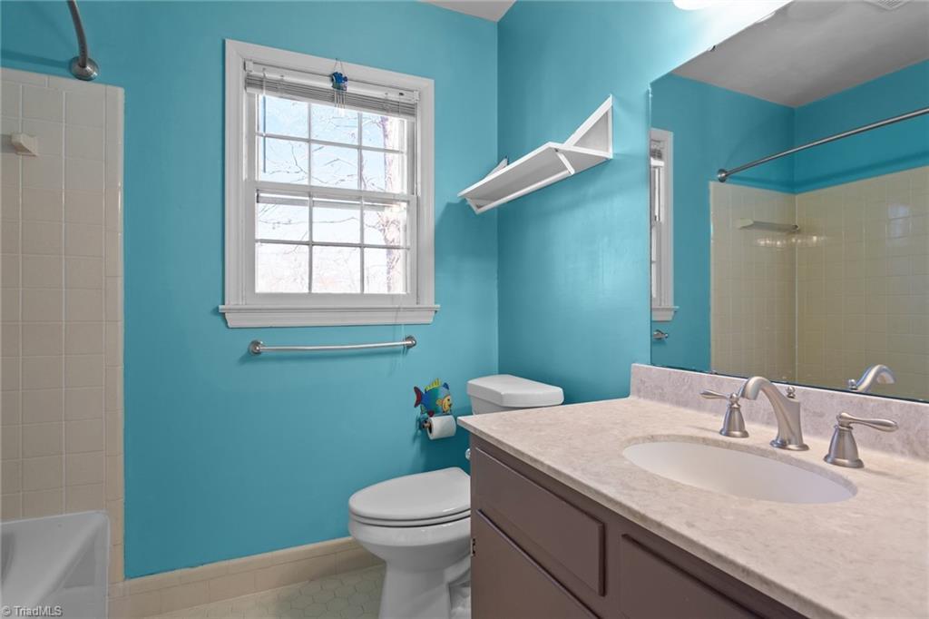 property viewer photo 23