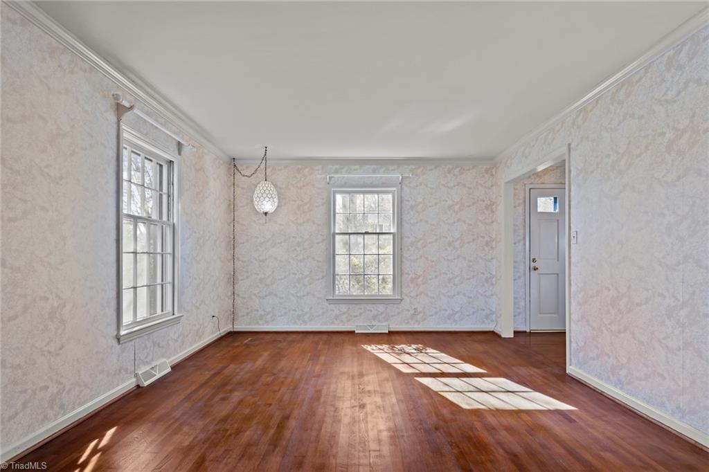 property viewer photo 3
