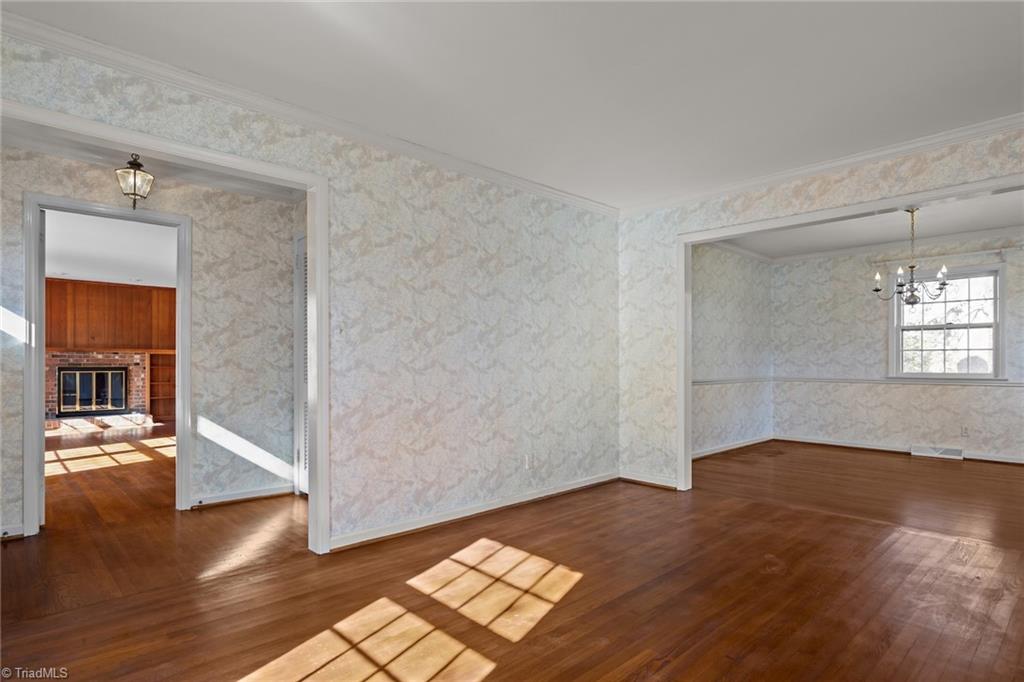 property viewer photo 6