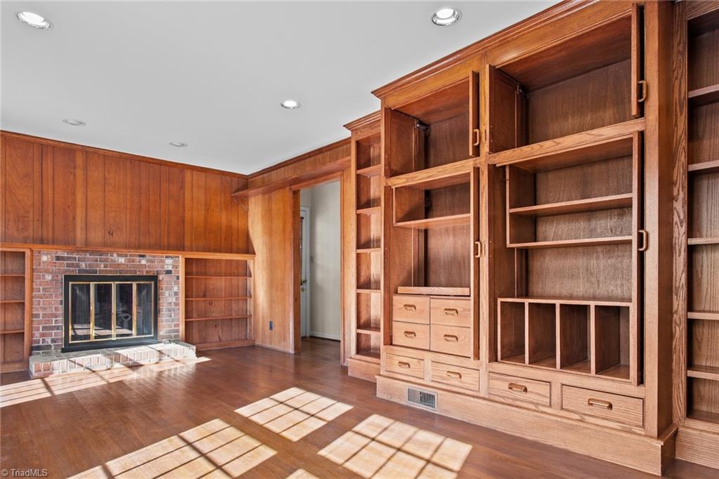 property viewer photo 8