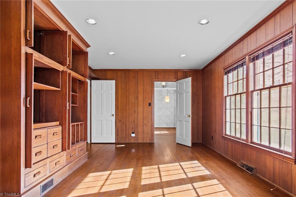 property viewer photo 9