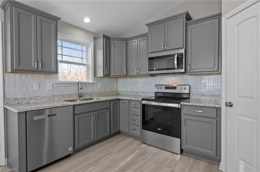 property viewer photo 14