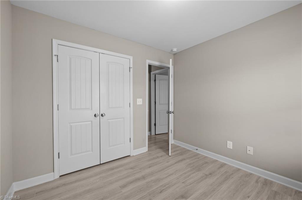 property viewer photo 26