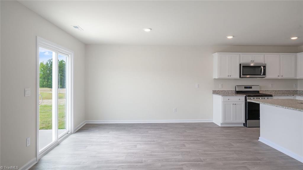 property viewer photo 8