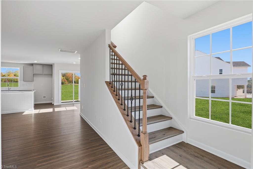 property viewer photo 11