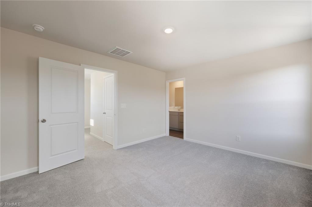 property viewer photo 12