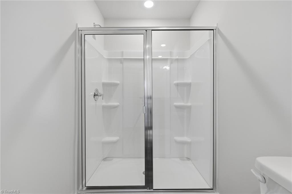 property viewer photo 16