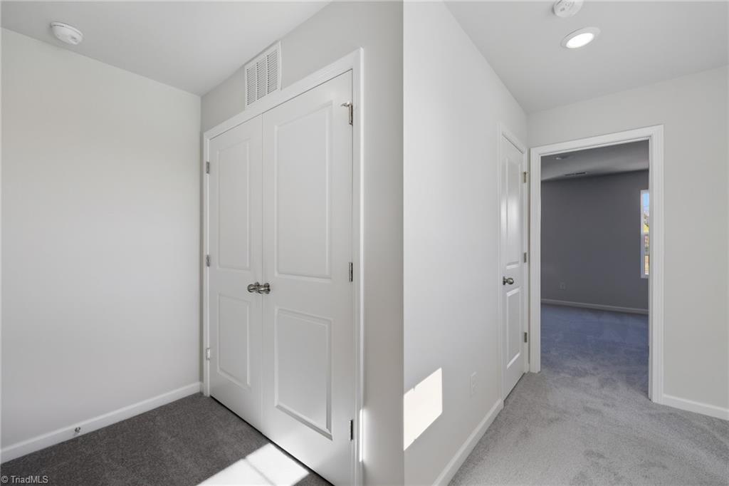 property viewer photo 20
