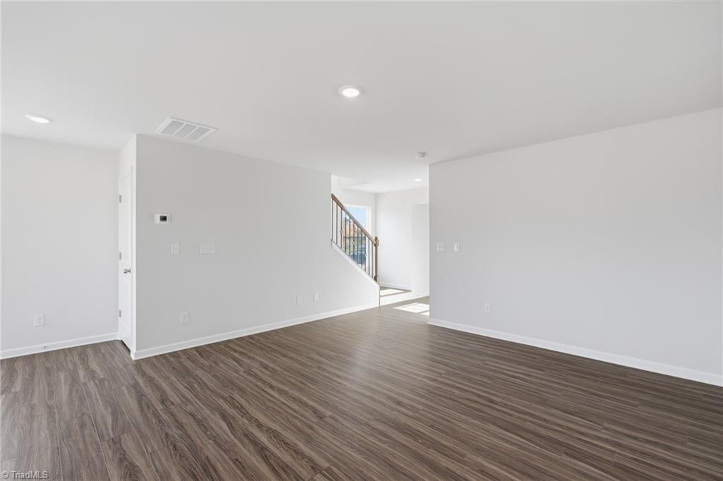 property viewer photo 24