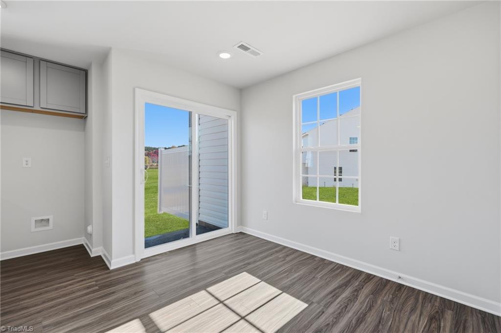 property viewer photo 4