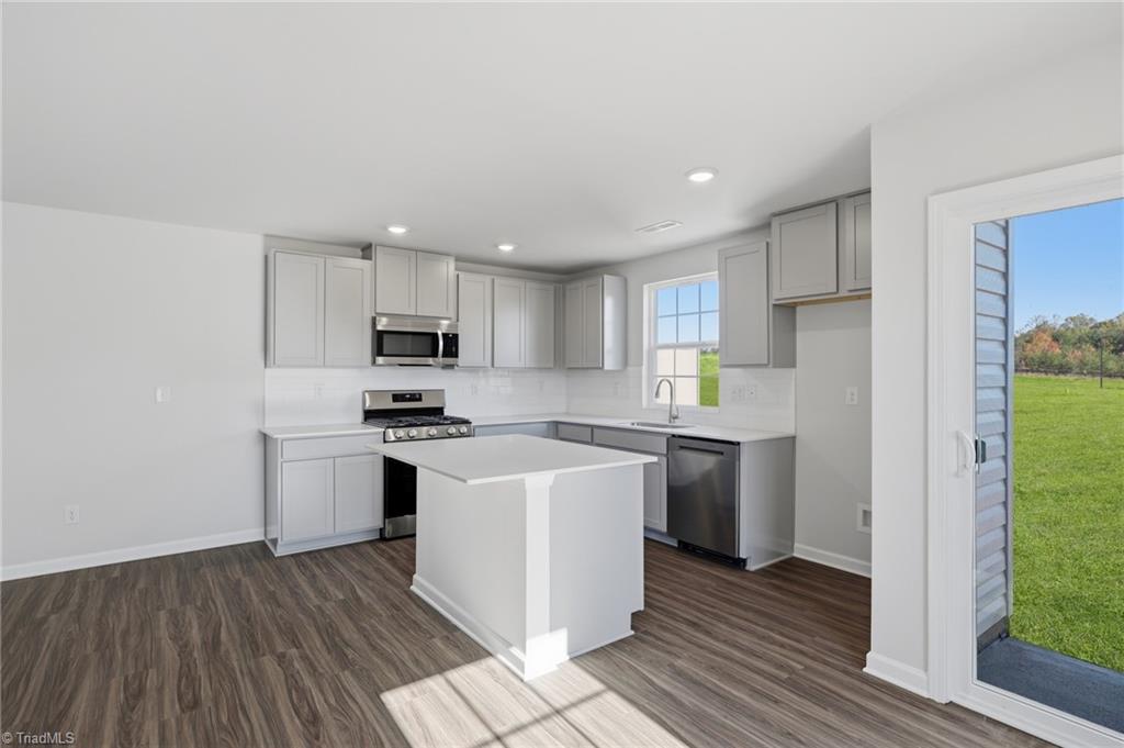 property viewer photo 5