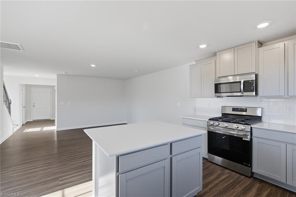 property viewer photo 7