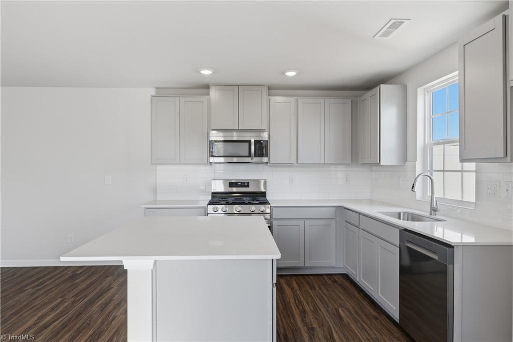 property viewer photo 8
