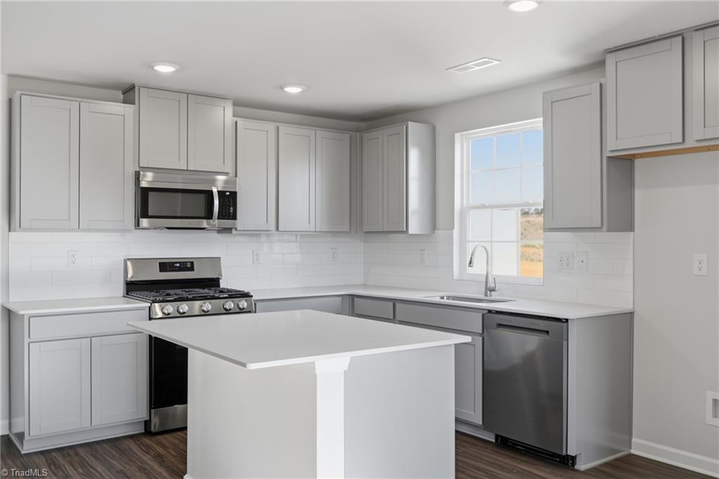 property viewer photo 9