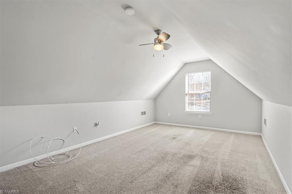 property viewer photo 16