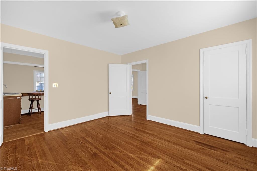 property viewer photo 15
