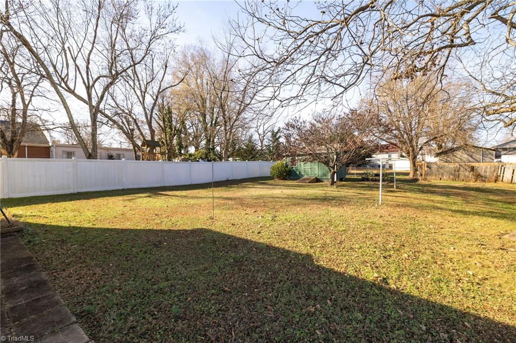property viewer photo 25