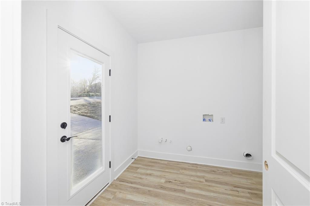 property viewer photo 13