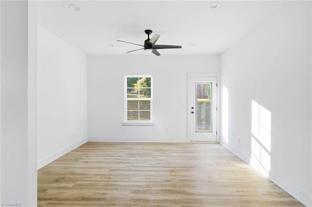 property viewer photo 14