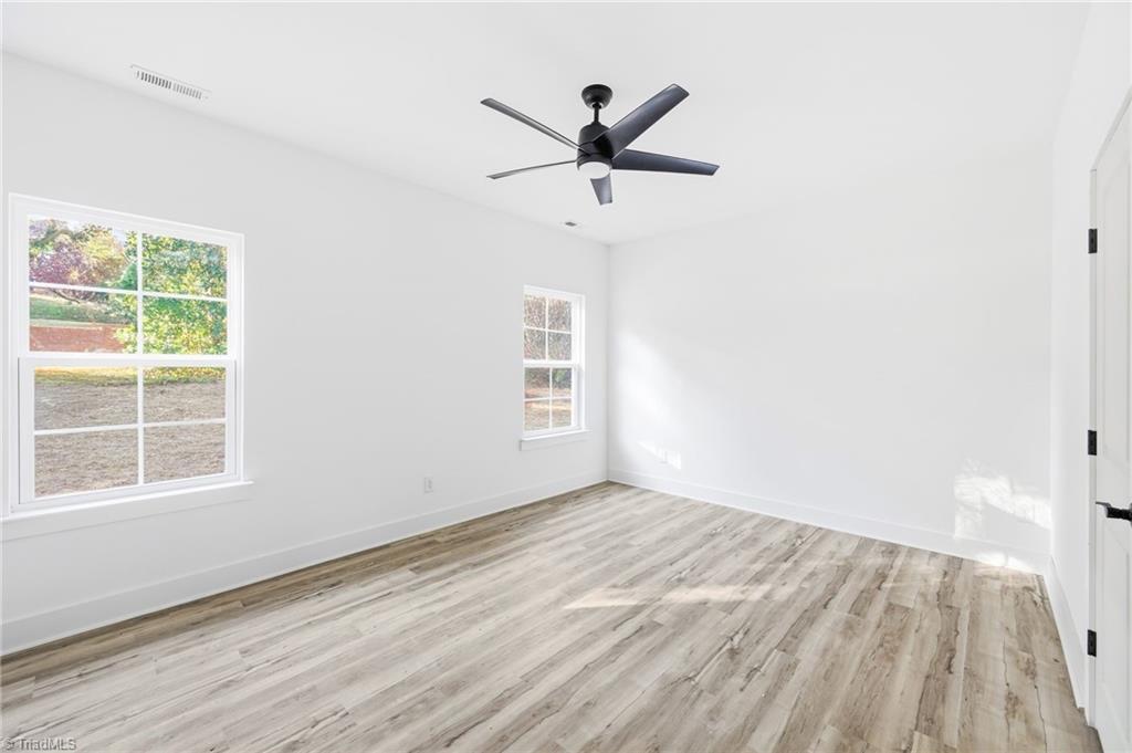 property viewer photo 15