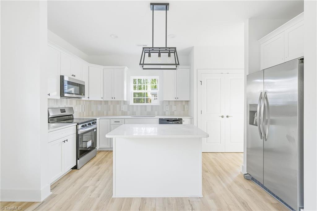 property viewer photo 9