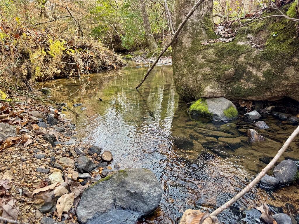 property viewer photo 15