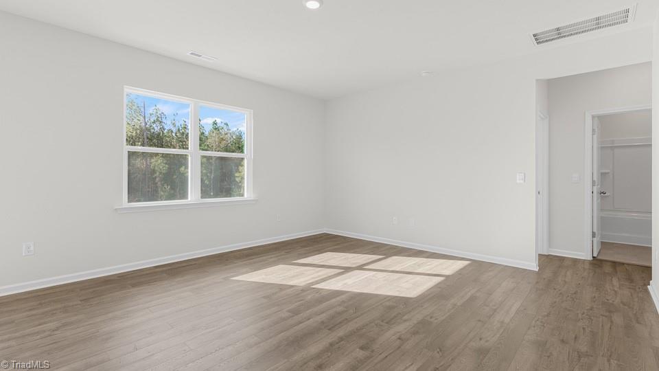 property viewer photo 12