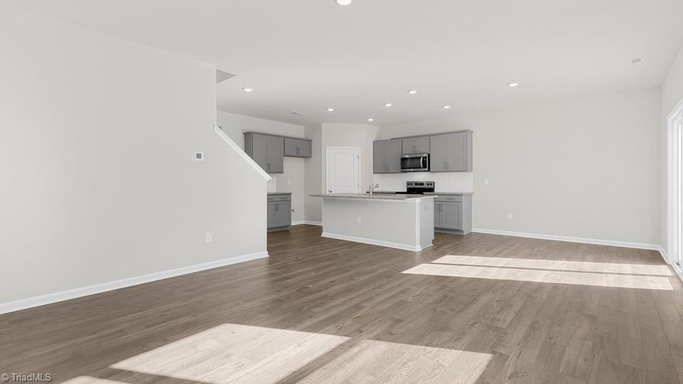 property viewer photo 13