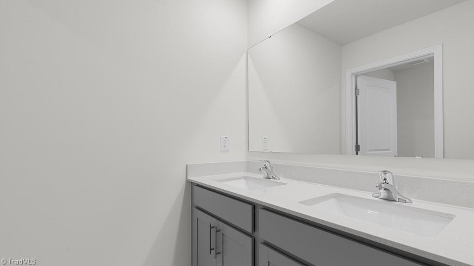 property viewer photo 33