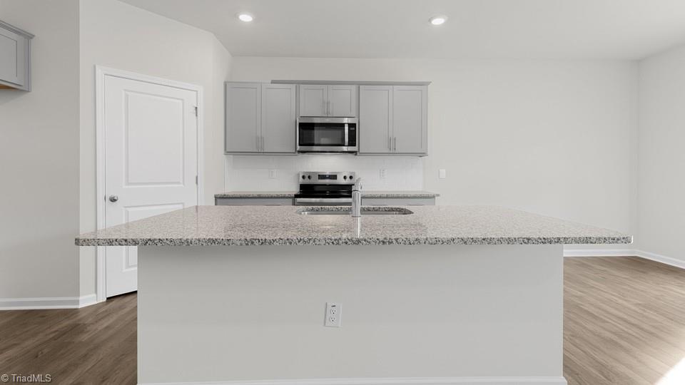 property viewer photo 7