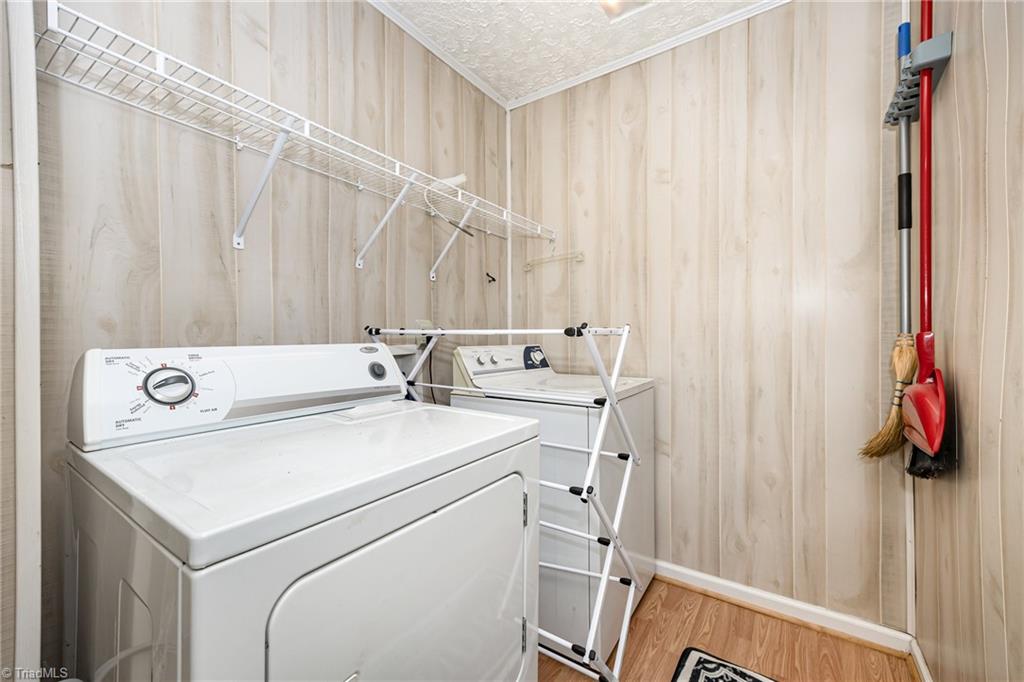 property viewer photo 12
