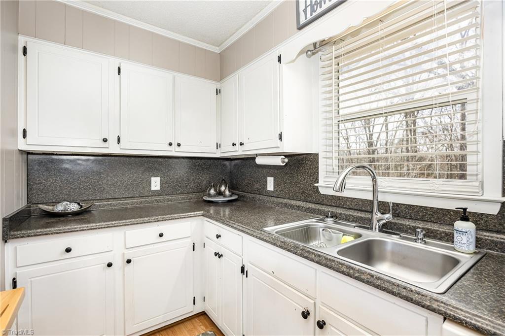 property viewer photo 5