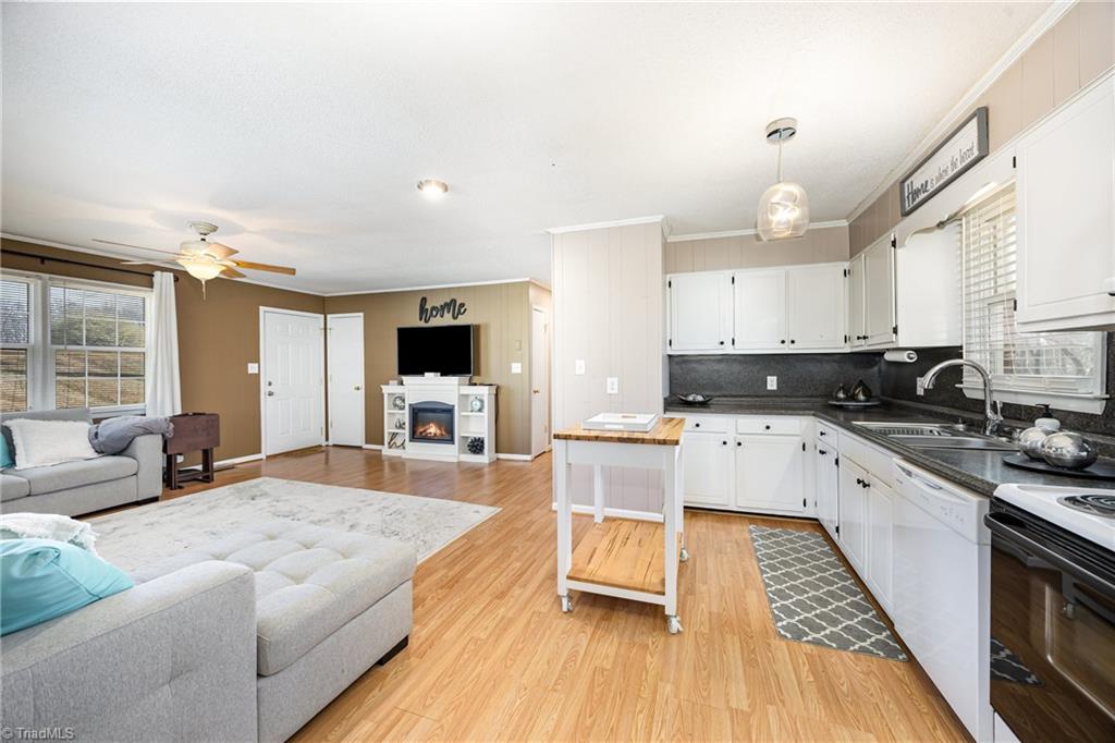 property viewer photo 6