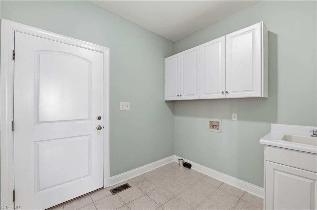 property viewer photo 13