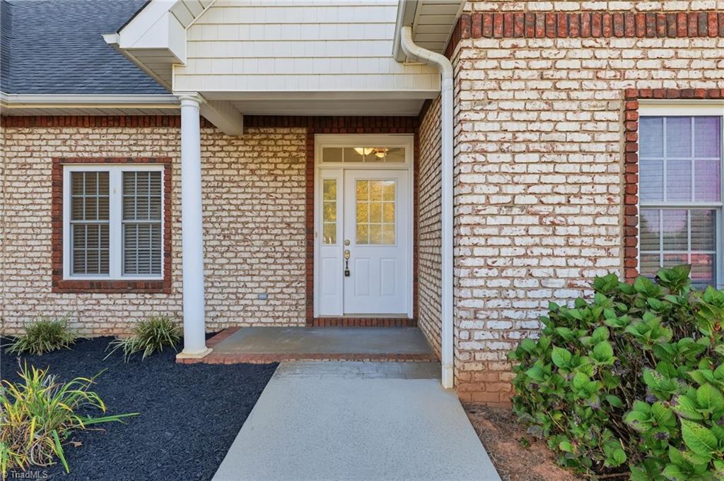 property viewer photo 3