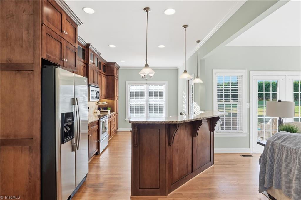 property viewer photo 9