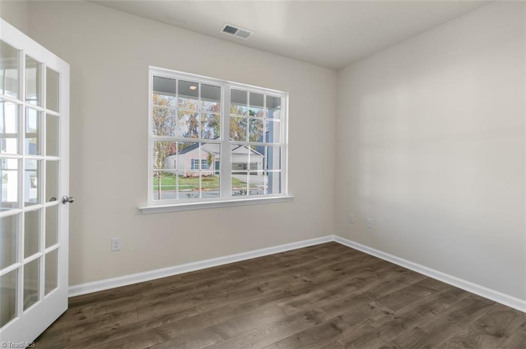 property viewer photo 2