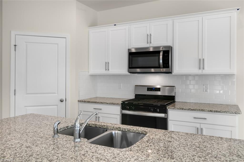 property viewer photo 6